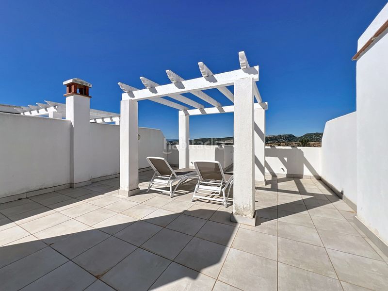 Foto e53d6d64-4daf-4462-8552-3afdffcc5982. Àtic amb aparcament a Doña Julia Golf Casares