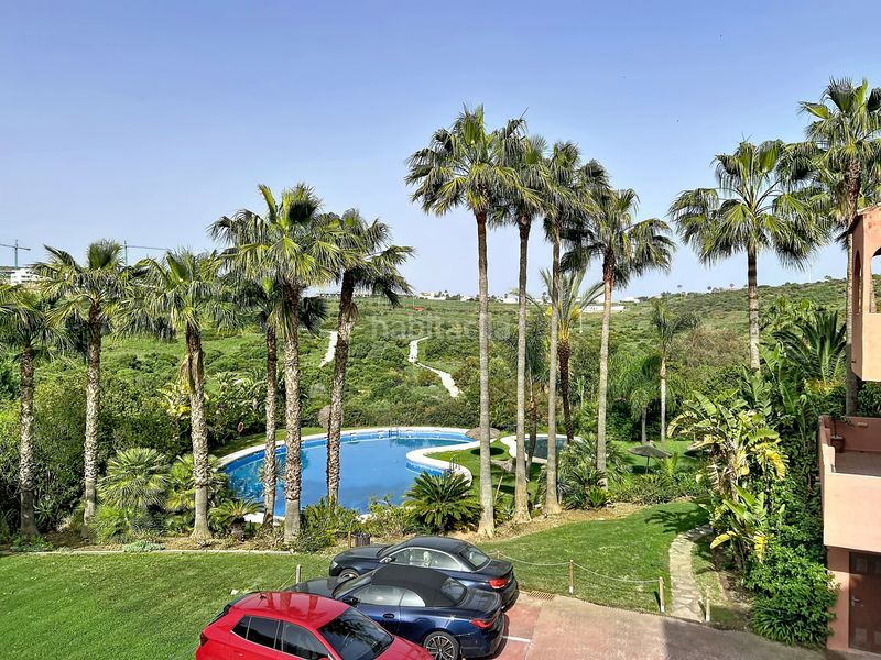 Foto 72b4db4d-f6de-4b9f-b6cc-255a66e3000d. Apartament amb aparcament piscina a Casares golf - Casares del sol Casares