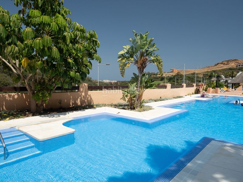 Foto 3291bd81-10d2-4a22-93ff-7effe256c316. Apartament amb aparcament piscina a La Duquesa Manilva