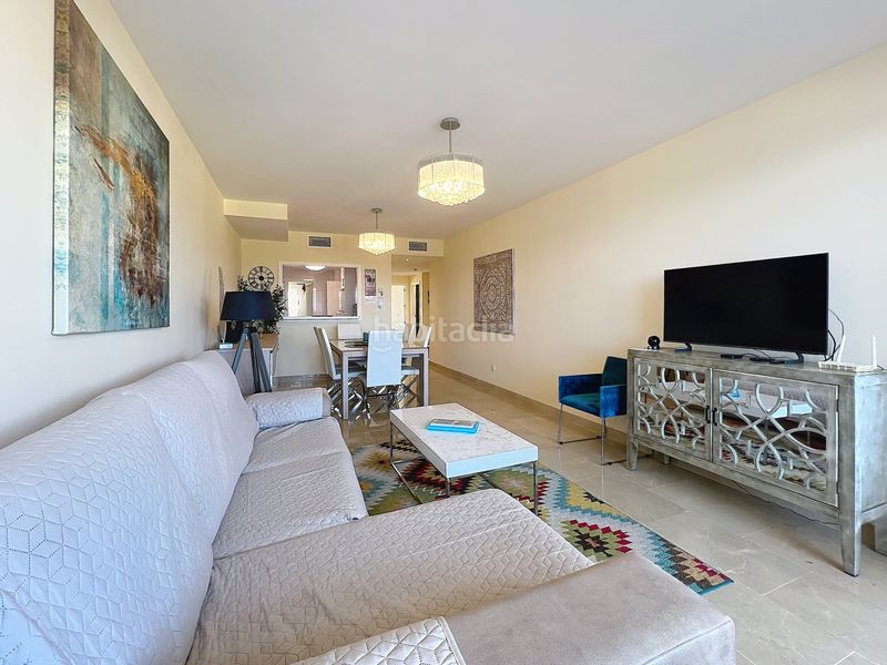 Foto 4dfc87c5-8113-4531-9708-e035e1da576e. Apartament amb aparcament piscina a La Duquesa Manilva