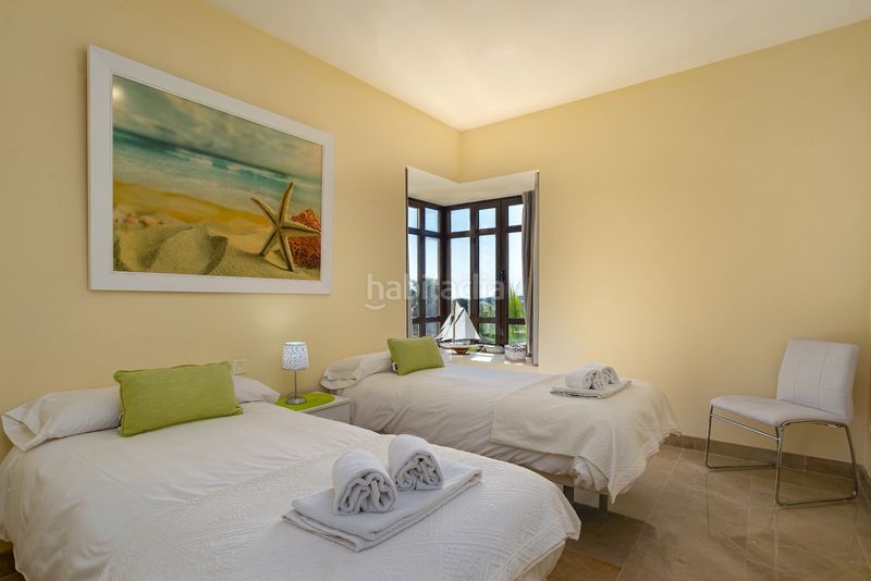 Foto 58cb24c8-828c-423b-a9b0-df0d6c0ac4a7. Apartament amb aparcament piscina a La Duquesa Manilva