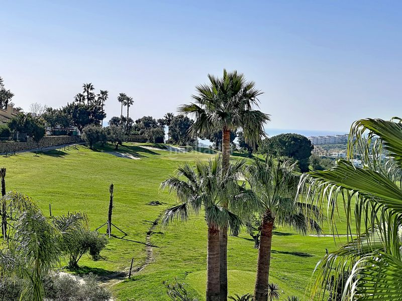 Foto bcb19531-b706-4c87-bb40-1a996061ff03. Apartament amb aparcament piscina a La Duquesa Manilva