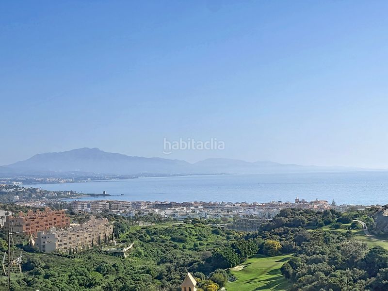 Foto cfc6414f-c3a3-4a15-8934-7281b6c401b6. Apartament amb aparcament piscina a La Duquesa Manilva