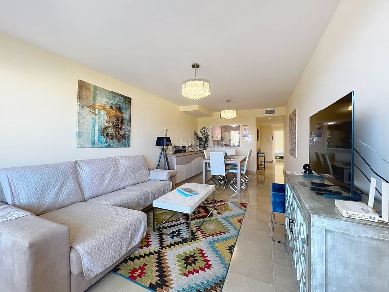 Foto eae4af2f-ddac-4fd5-9f45-f9958ed93386. Apartament amb aparcament piscina a La Duquesa Manilva