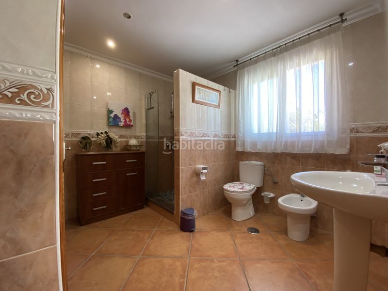 Foto a8f42b5a-3c01-4556-a037-b615f3135879. Masia amb aparcament piscina a Los Llanos Estepona