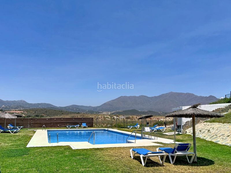 Foto 0e2065e6-de67-487c-8d7c-5708b51408e5. Àtic amb aparcament piscina a Doña Julia Golf Casares