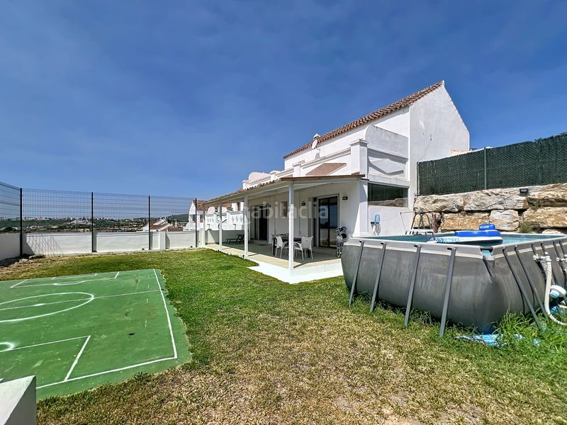 Foto 29d0488a-cc3c-4424-b850-625d61d812ae. Xalet amb aparcament piscina a Doña Julia Golf Casares