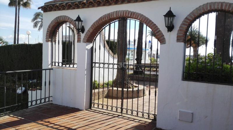 Foto ffe94629-1563-4a6e-9c6b-7a5047ad691c. Apartament amb aparcament piscina a Puerto de la Duquesa Manilva