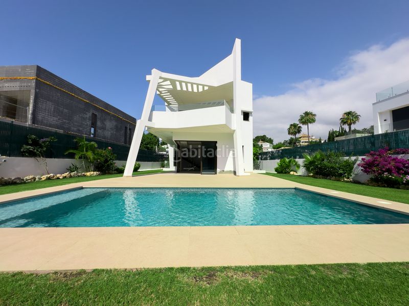 Foto 3034cbb4-7148-4a6c-b8d6-3f332e3ddee8. Casa amb aparcament piscina a Nueva Atalaya Estepona