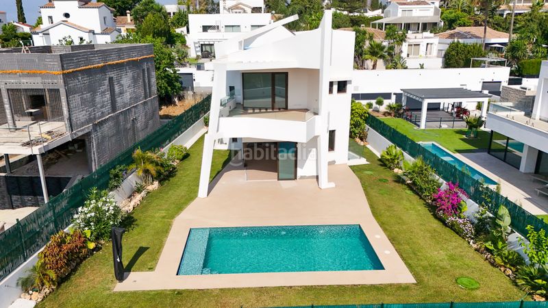 Foto 9d6e58e7-957c-4085-b344-33ce5e368f17. Casa amb aparcament piscina a Nueva Atalaya Estepona