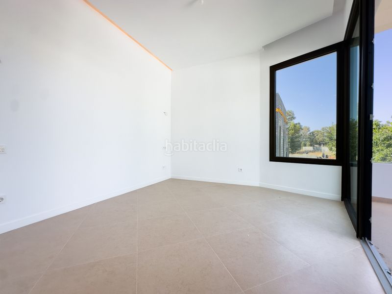 Foto df32af2b-1fd5-4dd1-b38a-18bf49f3e6bf. Casa amb aparcament piscina a Nueva Atalaya Estepona