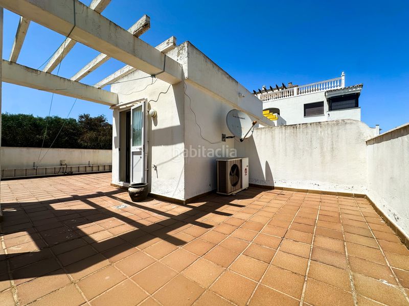 Foto a459e9d4-ba6b-4432-978c-3bf6018bd5bd. Casa adossada amb aparcament a Puerto de la Duquesa Manilva