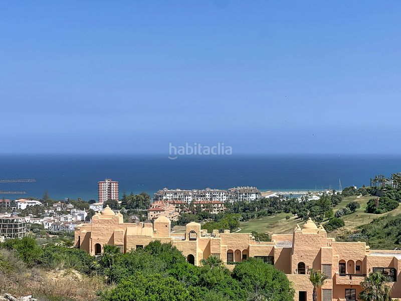 Foto 6f3cecef-2bf1-4700-96e9-8e6d2aa0396c. Apartament amb aparcament piscina a San Luis de Sabinillas Manilva