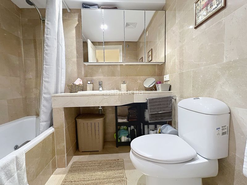 Foto 864db99e-e0a3-492e-b428-eb11077f2730. Apartament amb aparcament piscina a San Luis de Sabinillas Manilva