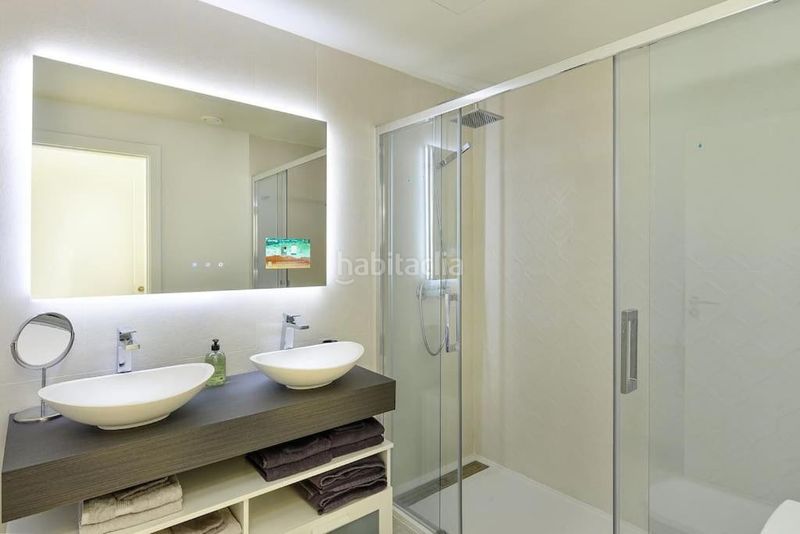 Foto c0ffd5e0-6371-42fe-9813-667918f51895. Casa aparellada amb aparcament piscina a Chullera Manilva