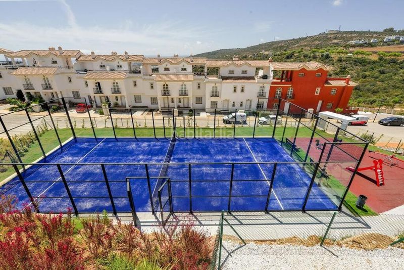 Foto e7196d25-91a4-45de-97a8-376e6f4bb83e. Casa aparellada amb aparcament piscina a Chullera Manilva