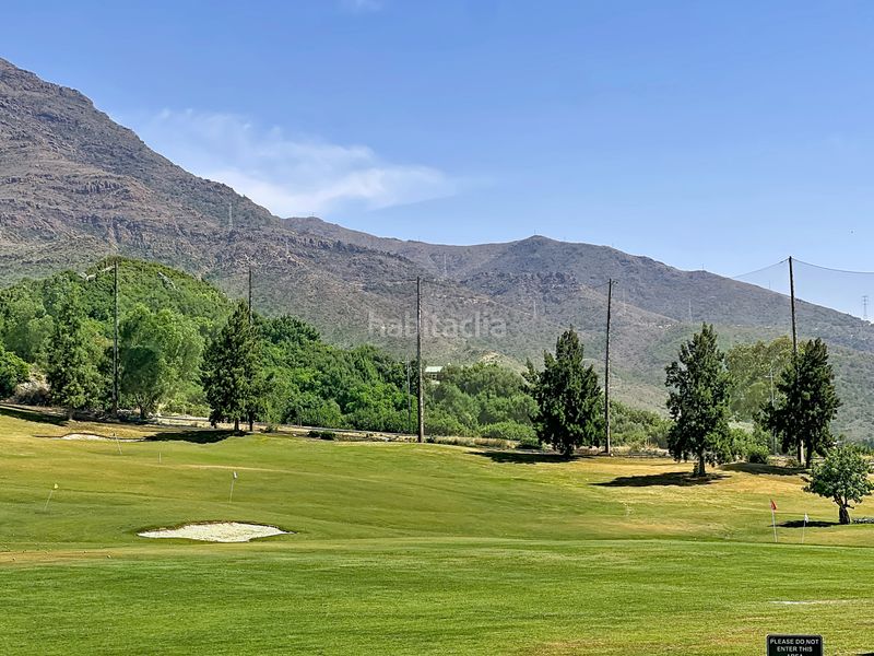 Foto c4ba69ed-ae40-400f-bea5-786225bf3ec9. Àtic amb aparcament piscina a Valle Romano Golf Estepona