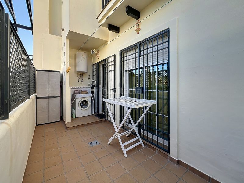 Foto 19ffdf97-12dd-4852-a7d3-32557936e8c6. Apartament amb aparcament piscina a San Luis de Sabinillas Manilva