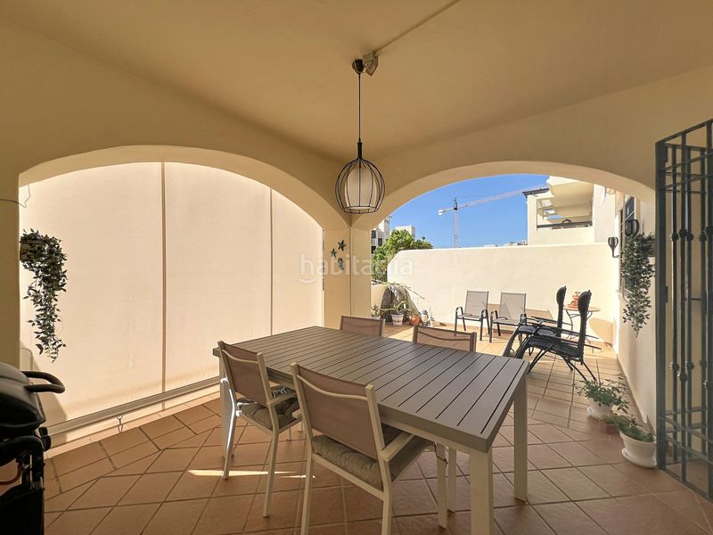 Foto 2746e35e-8bf5-444e-9bbe-b3c2bc1ec6cb. Apartament amb aparcament piscina a San Luis de Sabinillas Manilva