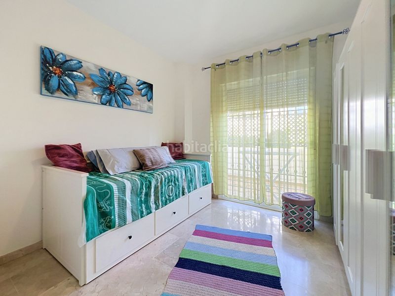 Foto 3a6141ae-7b3c-45d8-9bca-7f57cf6c7533. Apartament amb aparcament piscina a San Luis de Sabinillas Manilva