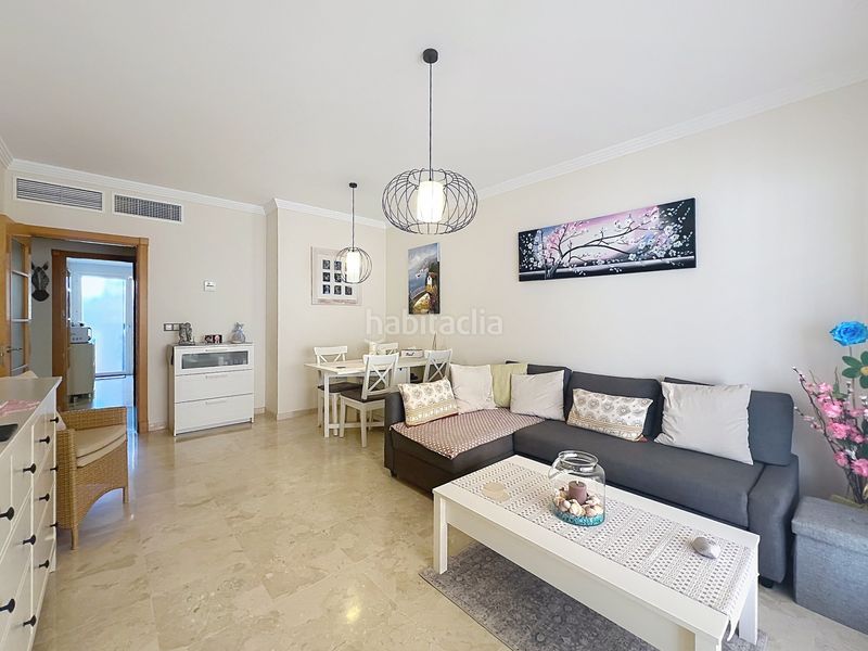 Foto a11c6806-e41a-4546-b020-c9c977010023. Apartament amb aparcament piscina a San Luis de Sabinillas Manilva