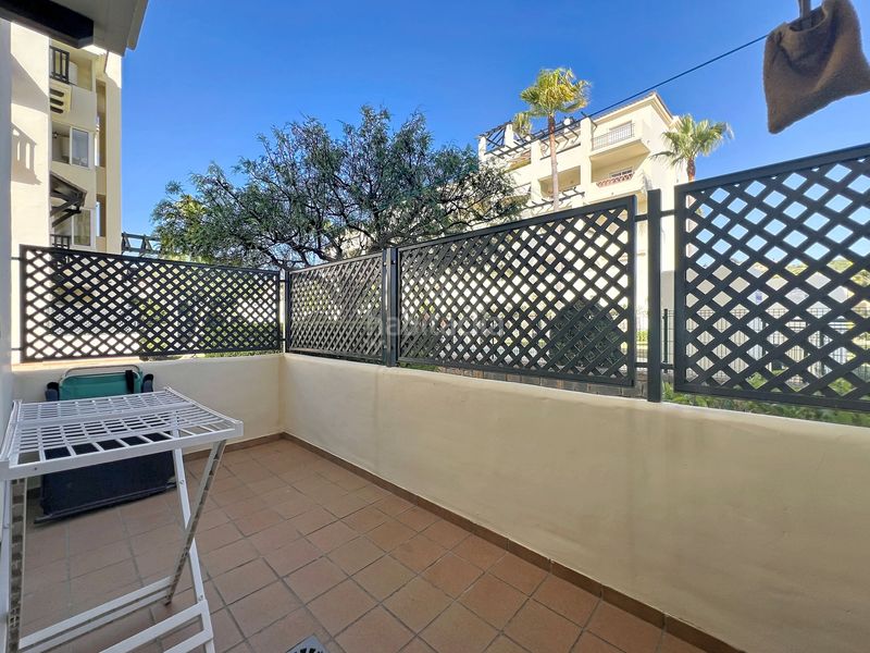Foto bf8709dc-00c5-49e9-a57a-c37038a25089. Apartament amb aparcament piscina a San Luis de Sabinillas Manilva