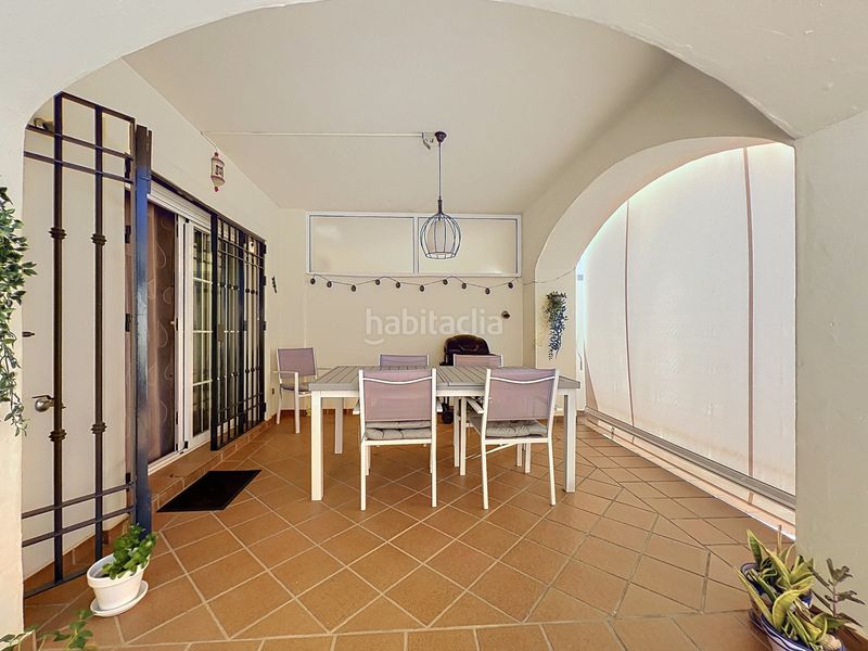 Foto d8666703-c448-4b5f-8dbe-f859f71411ce. Apartament amb aparcament piscina a San Luis de Sabinillas Manilva