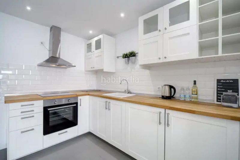 Foto 240afb5d-3ad0-4777-9a56-e336797c1d72. Apartament amb piscina a puerto de Estepona Estepona