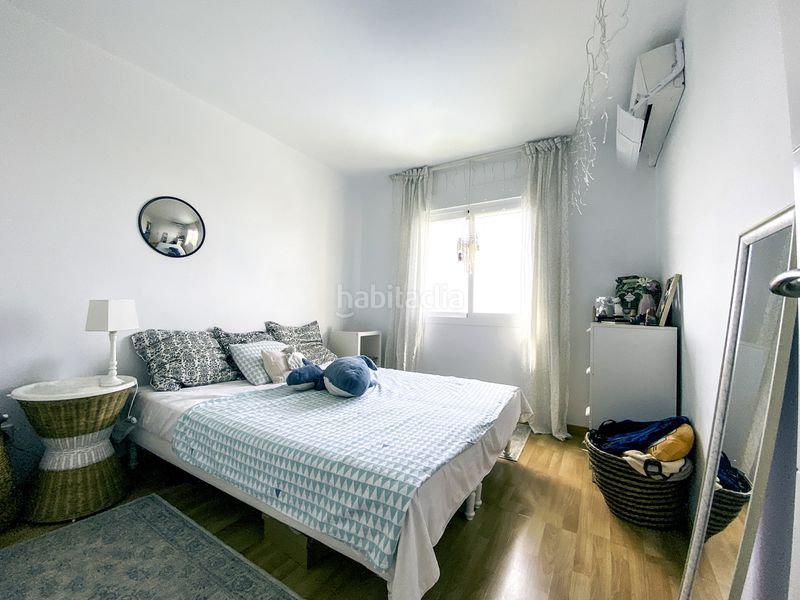 Foto 50de6075-362a-4615-b51e-22385b2c6095. Apartament amb piscina a puerto de Estepona Estepona