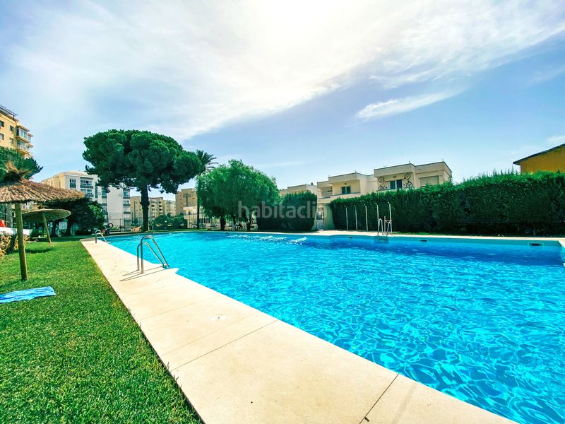 Foto 68166d0b-a3fb-4bbb-a4d4-c79d3dbe6f30. Apartament amb piscina a puerto de Estepona Estepona