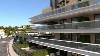 Piano terra in El Castillo. Moderno apartamento en planta baja con amplia terraza, jardín y