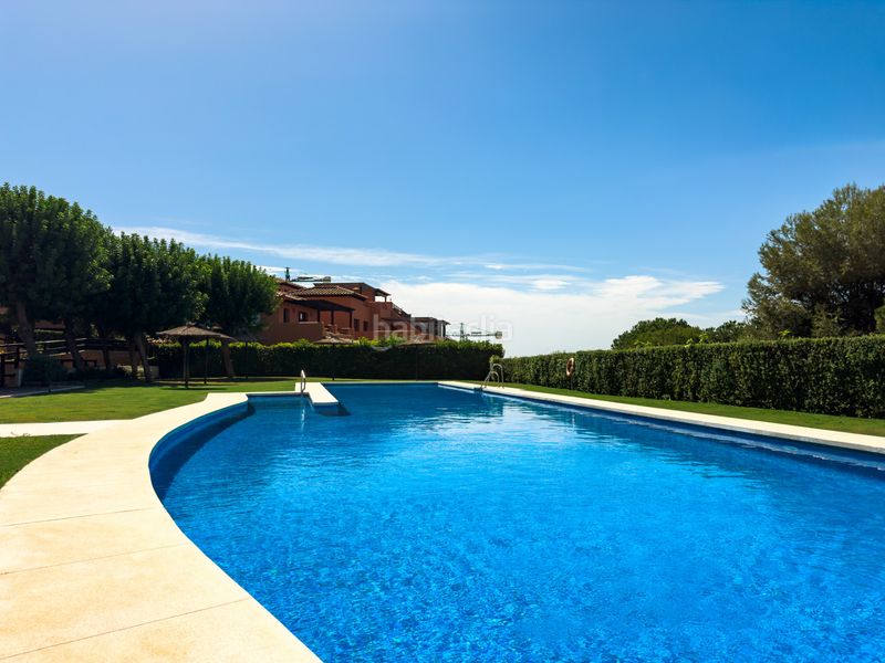 Foto 6628b130-4ec3-4035-ba65-fa33037d53c0. Attico con riscaldamento parcheggio piscina in Casares golf - Casares del sol Casares