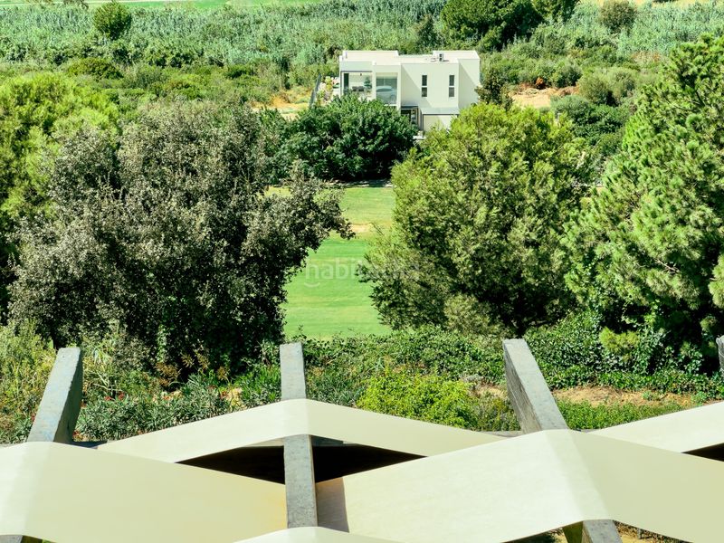 Foto 6b6b548d-e6b7-44ca-88d6-0990f4ee1e63. Attico con riscaldamento parcheggio piscina in Casares golf - Casares del sol Casares