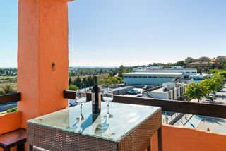 Apartament a Benahavís pueblo. Apartamento vistas a la naturaleza, benahavis. malaga