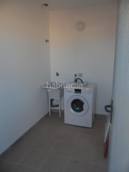 Foto c29ec308-b8a4-4cc3-a667-7d3a7fc8737f. Alquiler piso arinaga, vivienda de alquiler . con 2 dormitorios. garaje, trastero y cuarto lavadero. en Agüimes