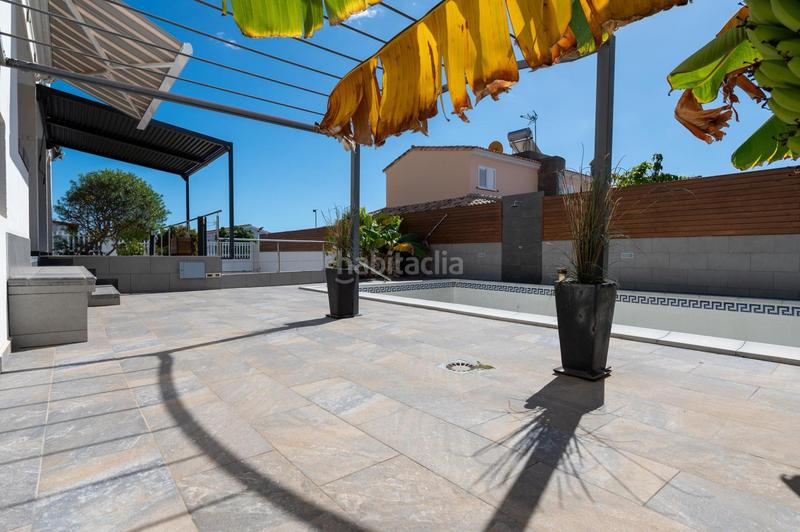 Foto 4cbd275f-d54c-4b9b-a653-1a301ba36de2. Xalet amb aparcament piscina a Sonnenland San Bartolomé de Tirajana