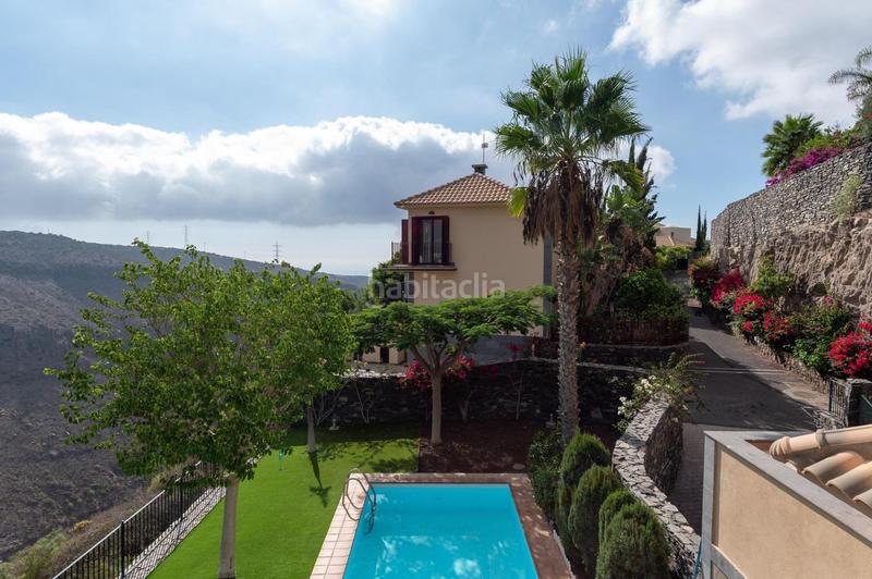 Foto 024f4212-0fc3-4c13-b572-5a07592bcf1b. Xalet amb aparcament piscina a Montaña - La Data San Bartolomé de Tirajana