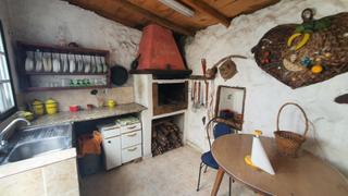 Casa  Calle las castras. Venta de casa con  terreno en el tanque