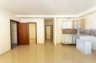 Piso  Colegio el. Se vende piso vpo en los realejos