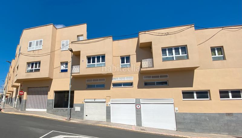 Foto 1baa43d8-dfd9-4fd9-9f6e-3f7adb975929. Lloguer local comercial a Carrizal Ingenio