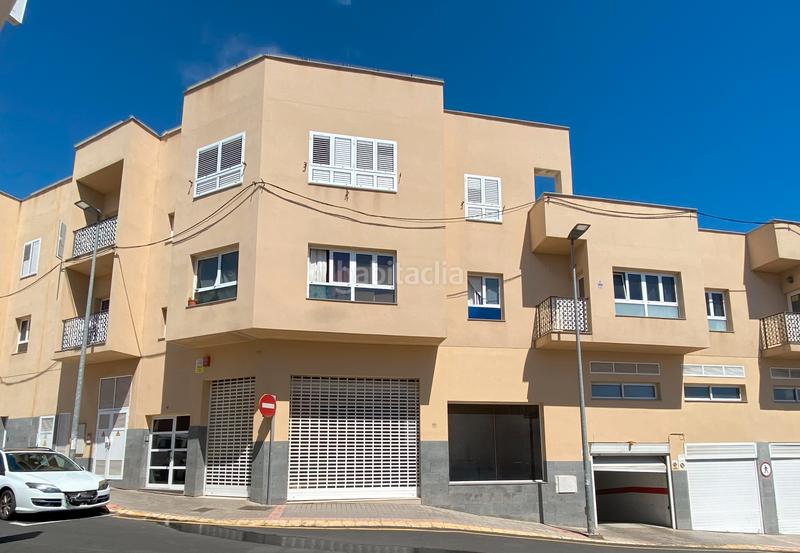 Foto b137d98c-18d0-41e3-8f1a-21041b1c4442. Lloguer local comercial a Carrizal Ingenio