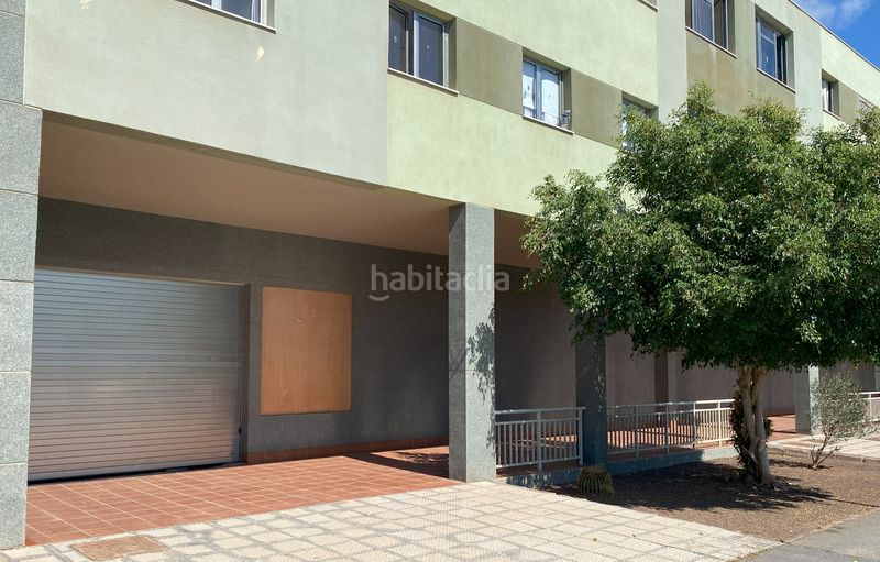 Foto b87bdcc4-b3ee-4137-970e-5618ec3c9ef6. Location local commercial dans Vecindario - El Doctoral - Cruce de Sardina Santa Lucía de Tirajana