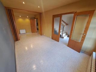 Maison jumelée à Hermanos serrano marcén 8