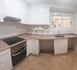 Rent Flat in Trinitat. Piso para alquilar desde este momento, abstenerse personas inter