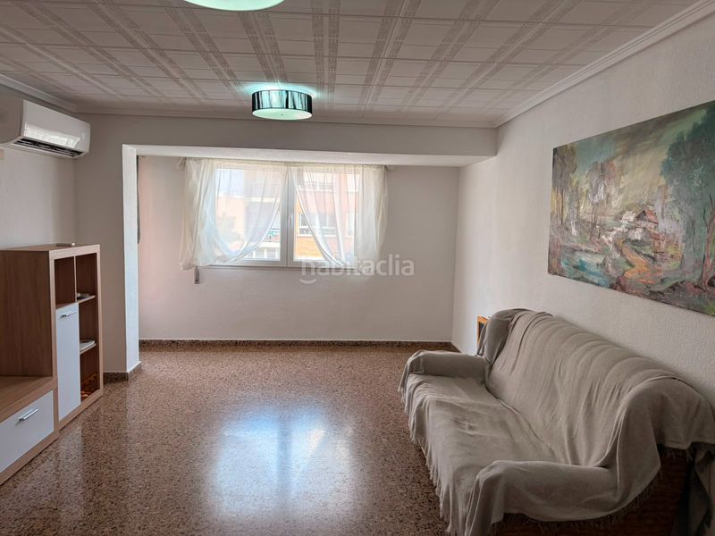 Foto b84ce2d0-aa94-4e91-b721-06b2a1f3a838. Lloguer pis amb aparcament piscina a Marxalenes Valencia