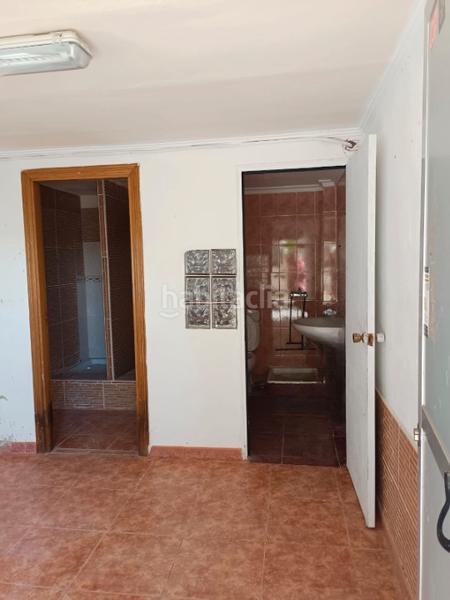 Foto 8ad41c4c-357e-4d5a-8af0-cd6face5d0b2. Local comercial a El Perellonet Valencia