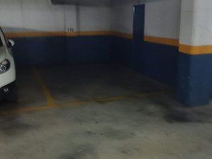 Rent Car parking in Alfara del Patriarca. Area servicios inmobiliarios alquila:plaza de garage