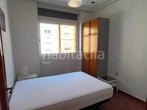 Foto e9286026-f89a-4e38-9b38-7d90ee729cbe. Lloguer pis a Russafa Valencia