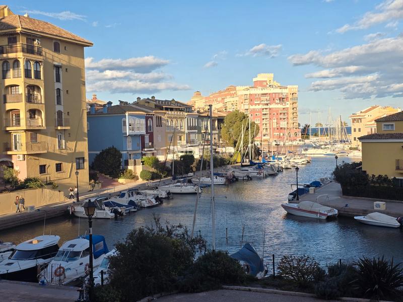 Foto 35f6e0f2-98b6-432b-b4d7-a97d7e9bdd49. Alquiler piso en Port Saplaya Alboraya