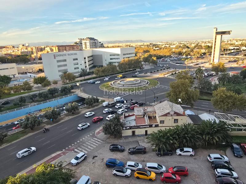 Foto a242bd9c-7237-47c1-884c-4db9a8e04665. Piso en La Carrasca Valencia